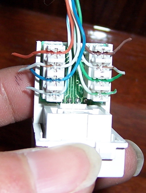 水晶头与墙壁网线插座接法详解